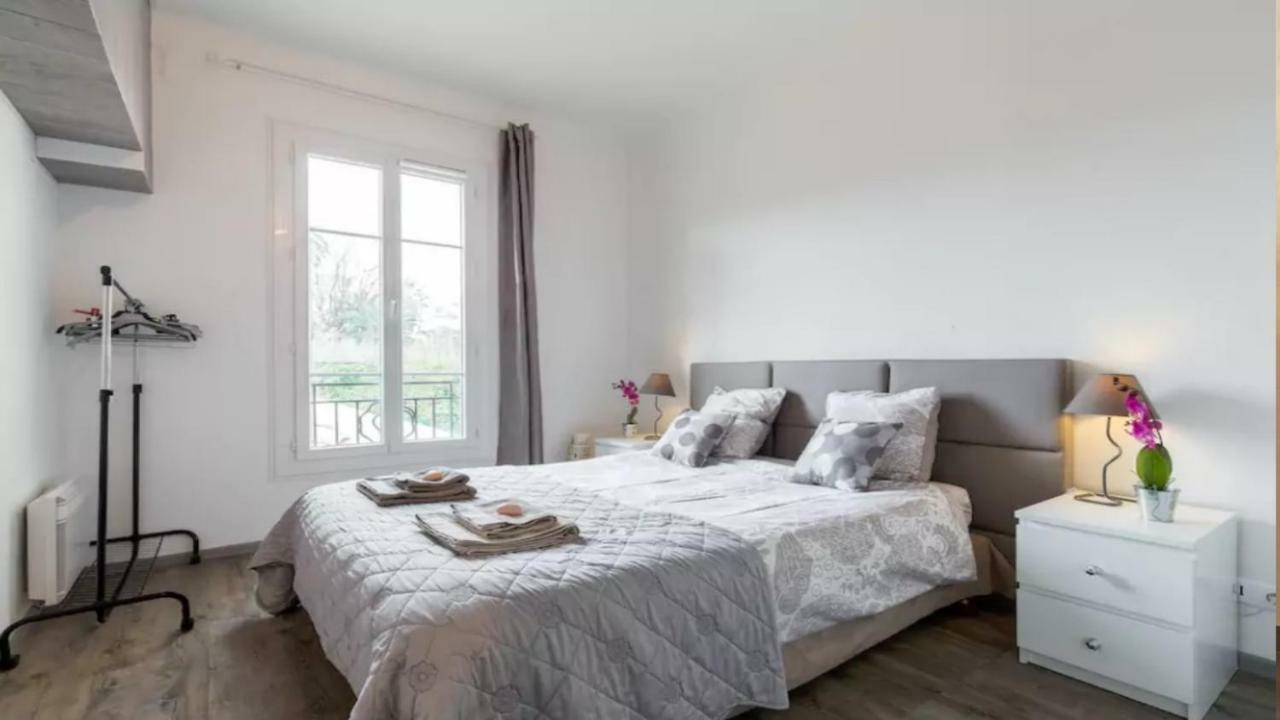 Stylish White And Red Apartments جوان ليه باه المظهر الخارجي الصورة
