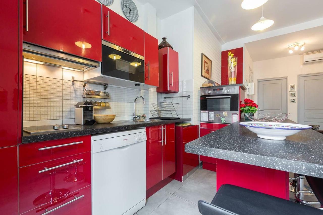 Stylish White And Red Apartments جوان ليه باه المظهر الخارجي الصورة