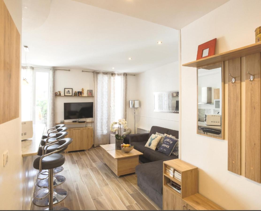 Stylish White And Red Apartments جوان ليه باه المظهر الخارجي الصورة